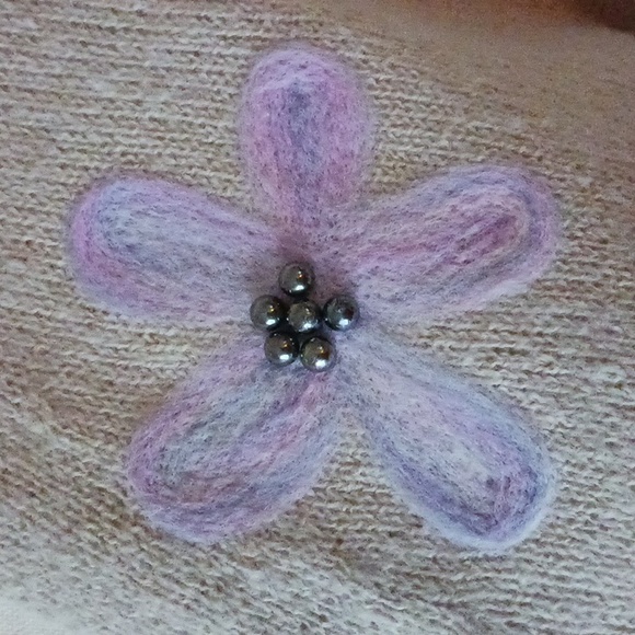 Made with ❤️ cardigan sweater flowers beads recycled materials beige purple M - Picture 2 of 8